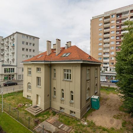 Elegancki Apartament W Centrum Gdyni Z Parkingiem By Noclegi Renters グディニャ エクステリア 写真