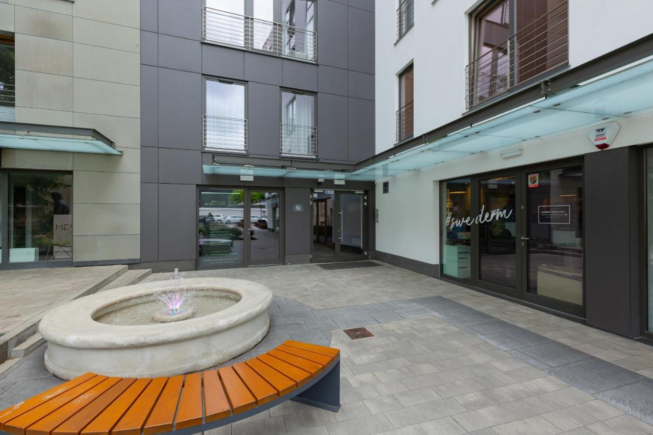 Elegancki Apartament W Centrum Gdyni Z Parkingiem By Noclegi Renters グディニャ エクステリア 写真