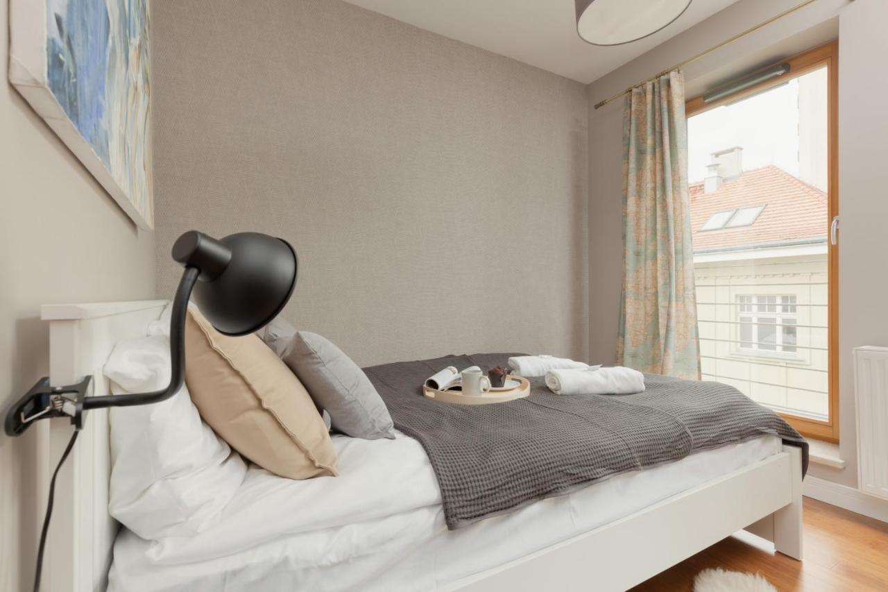 Elegancki Apartament W Centrum Gdyni Z Parkingiem By Noclegi Renters グディニャ エクステリア 写真