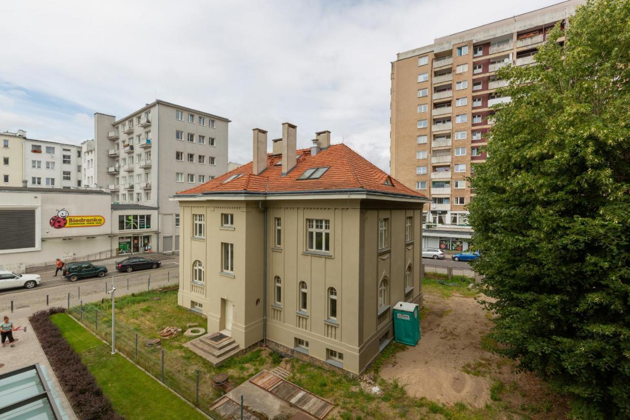 Elegancki Apartament W Centrum Gdyni Z Parkingiem By Noclegi Renters グディニャ エクステリア 写真