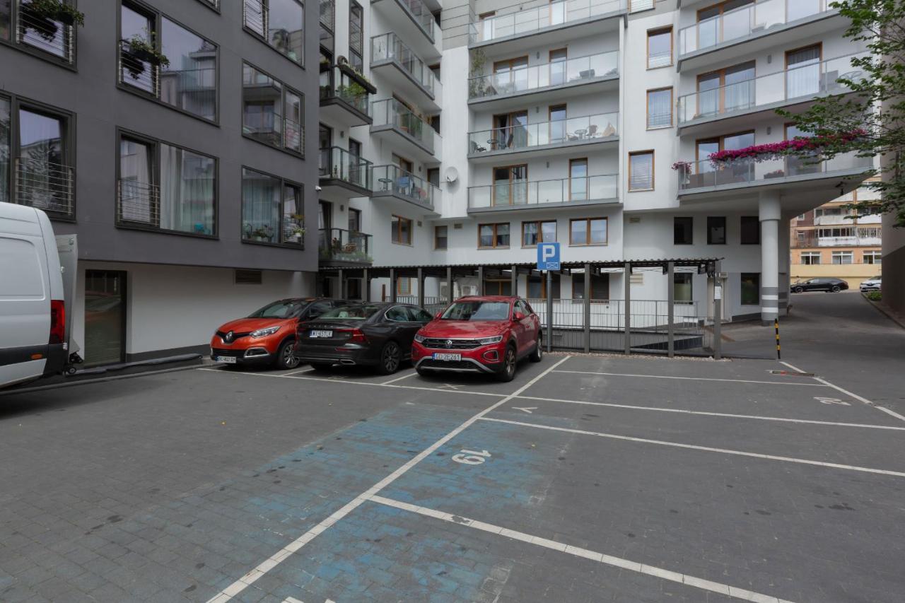 Elegancki Apartament W Centrum Gdyni Z Parkingiem By Noclegi Renters グディニャ エクステリア 写真